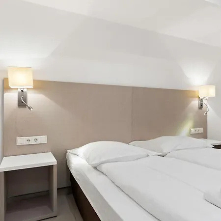 מלון Adler פרידריכסהאפן