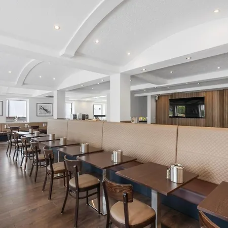 Adler Hotell 3*